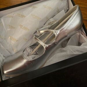 NIB Cape Robbin Silver Mary Jane Heels - Metallic Silver Women's Pumps size 9